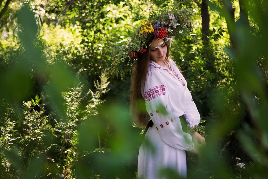 Model Girls in Slavic costumes in Okayama