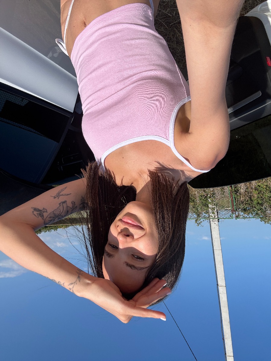 Sexy model Tina in Okayama